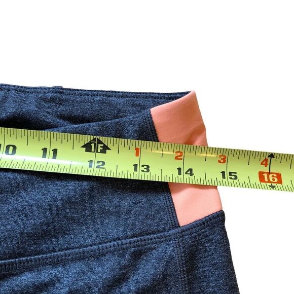 calvin Klein Capris EUC - Picture 3 of 11